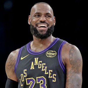 开云体育下载-Stat Defender：詹姆斯1229胜超越贾巴尔，登顶历史胜场榜